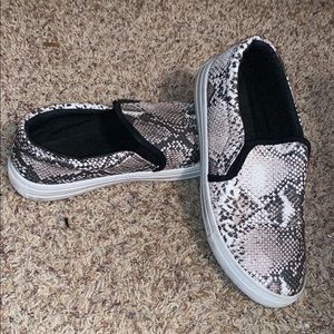 Snake skin slip on